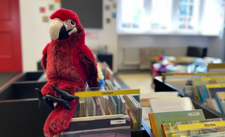 Pippo Papagei in der Stadtbibliothek Zofingen