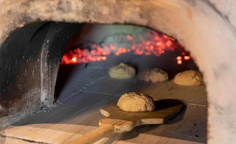 Römisches Brot backen
