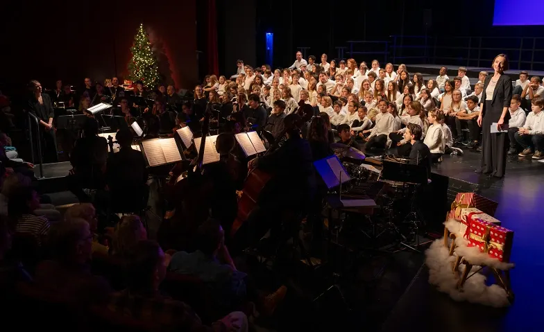 Weihnachtszauber Das traditionelle Mitsingkonzert für alle